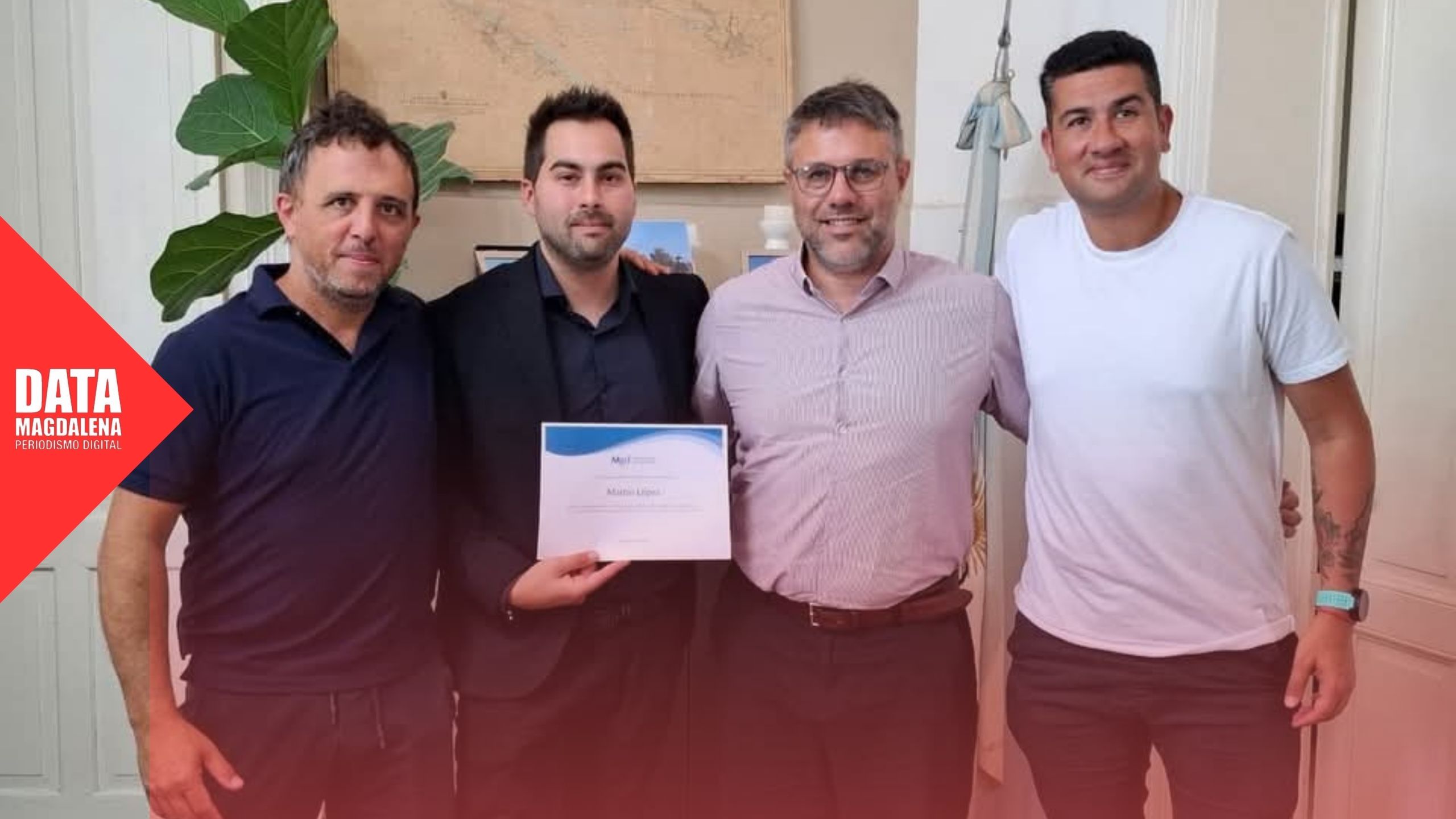 Reconocimiento a Mart&iacute;n L&oacute;pez y proyecci&oacute;n de productos de Magdalena en China