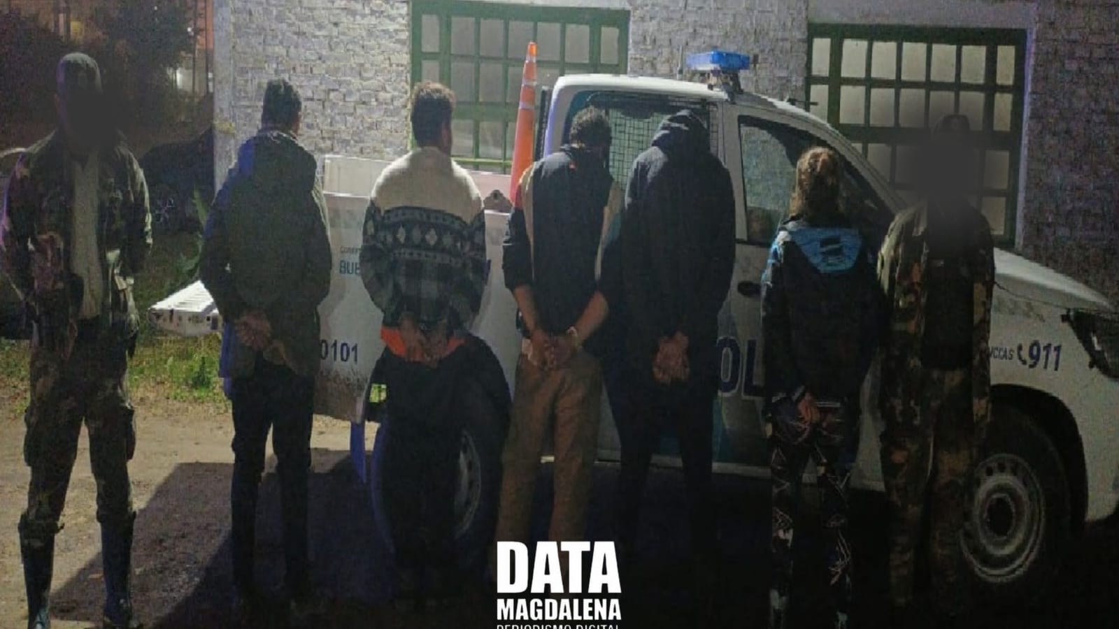 ?Interceptan dos autos con vacuno faenado y armas en Magdalena: cinco detenidos